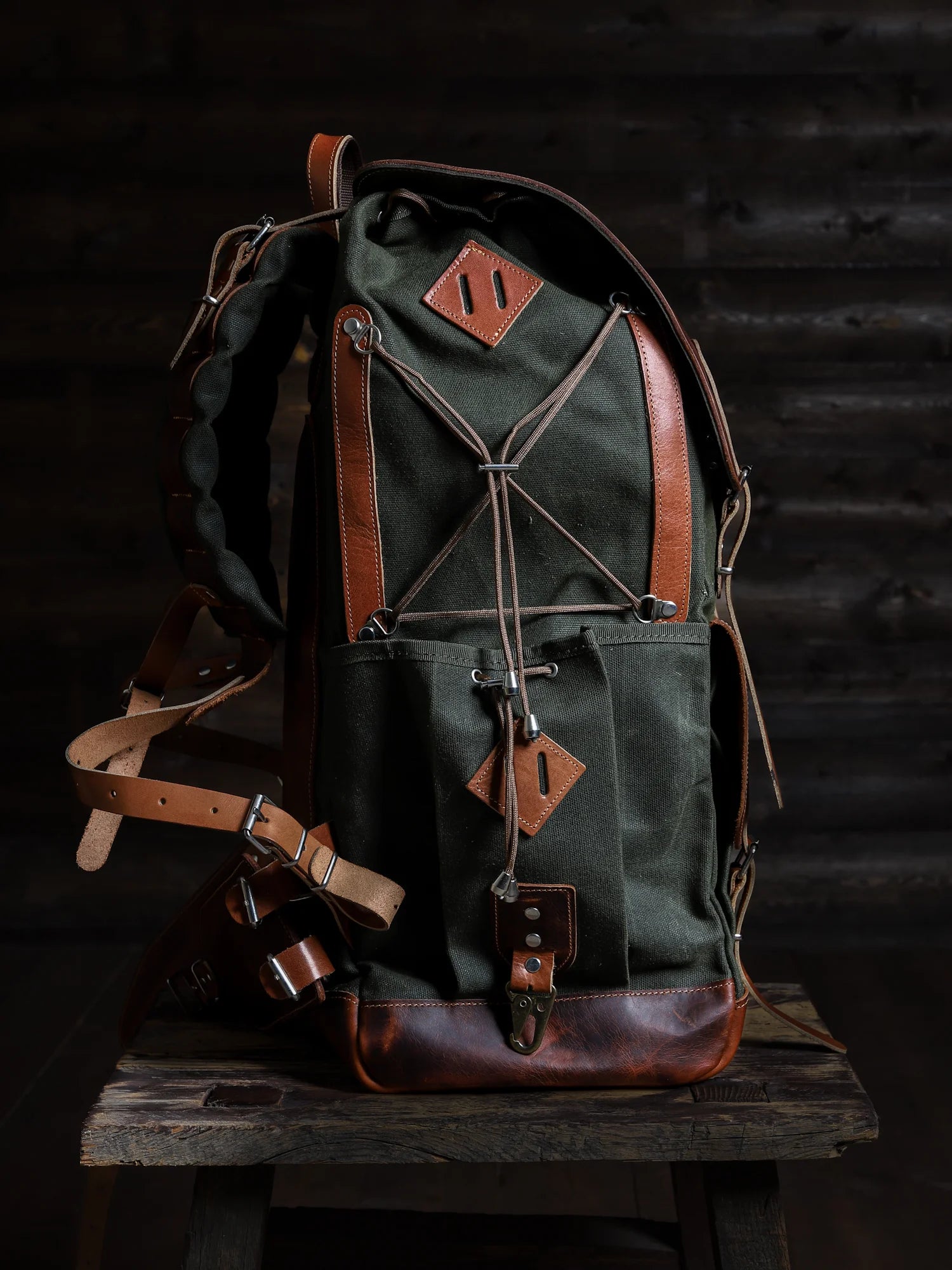 Amanos El Yapımı Hakiki Deri Mumlu Kanvas Bushcraft Çantası