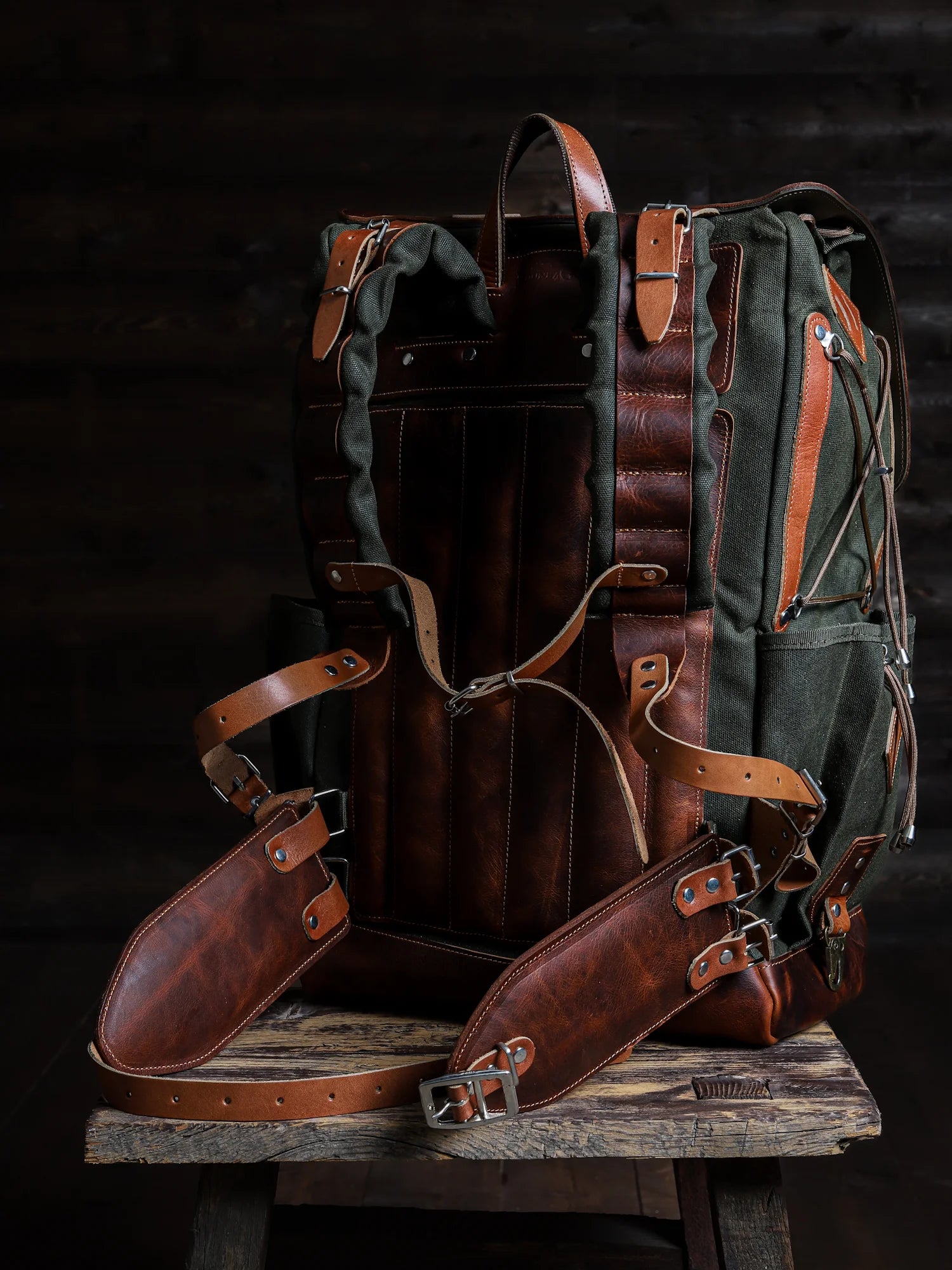 Amanos El Yapımı Hakiki Deri Mumlu Kanvas Bushcraft Çantası