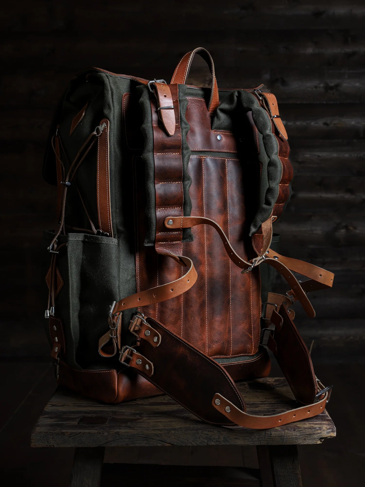 Amanos El Yapımı Hakiki Deri Mumlu Kanvas Bushcraft Çantası