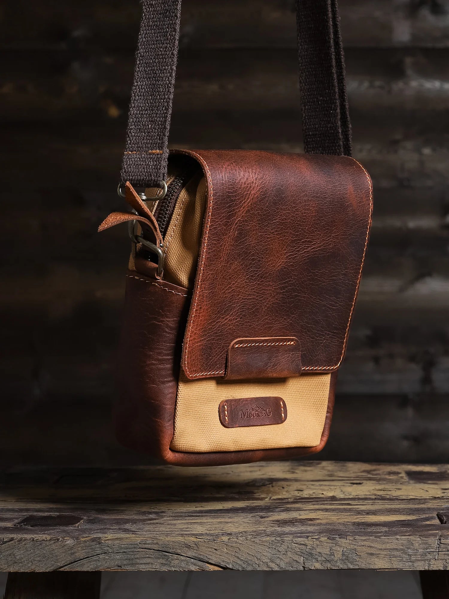 Petra Çapraz Omuz Çantası