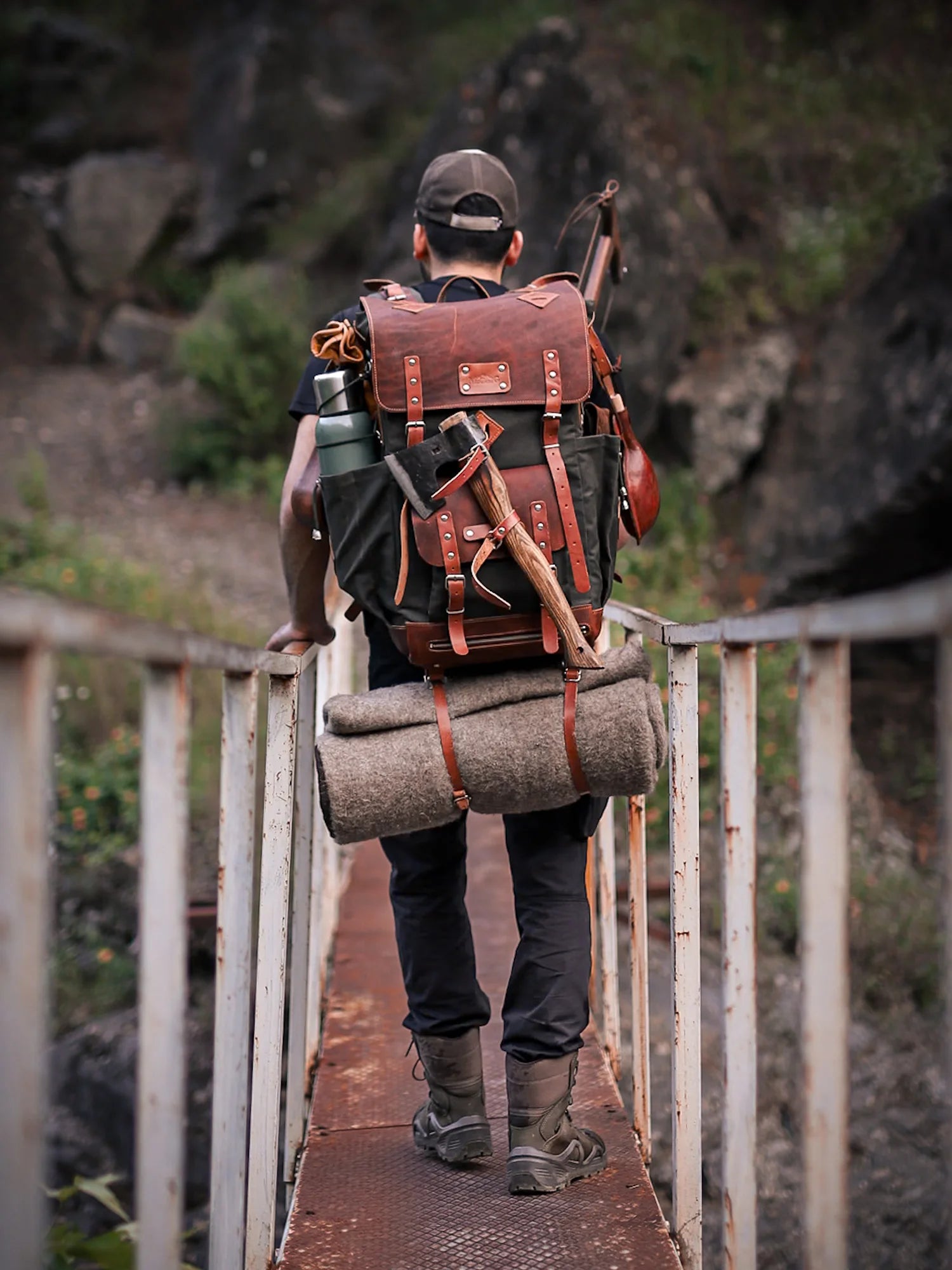 Amanos El Yapımı Hakiki Deri Mumlu Kanvas Bushcraft Çantası