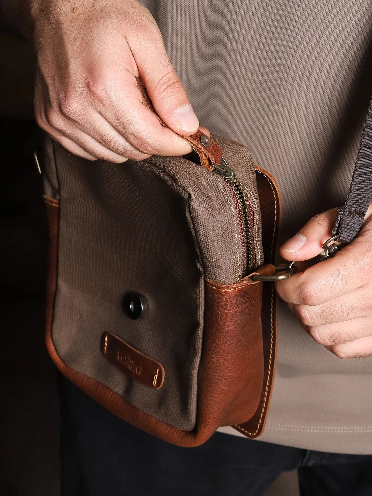 Petra Çapraz Omuz Çantası