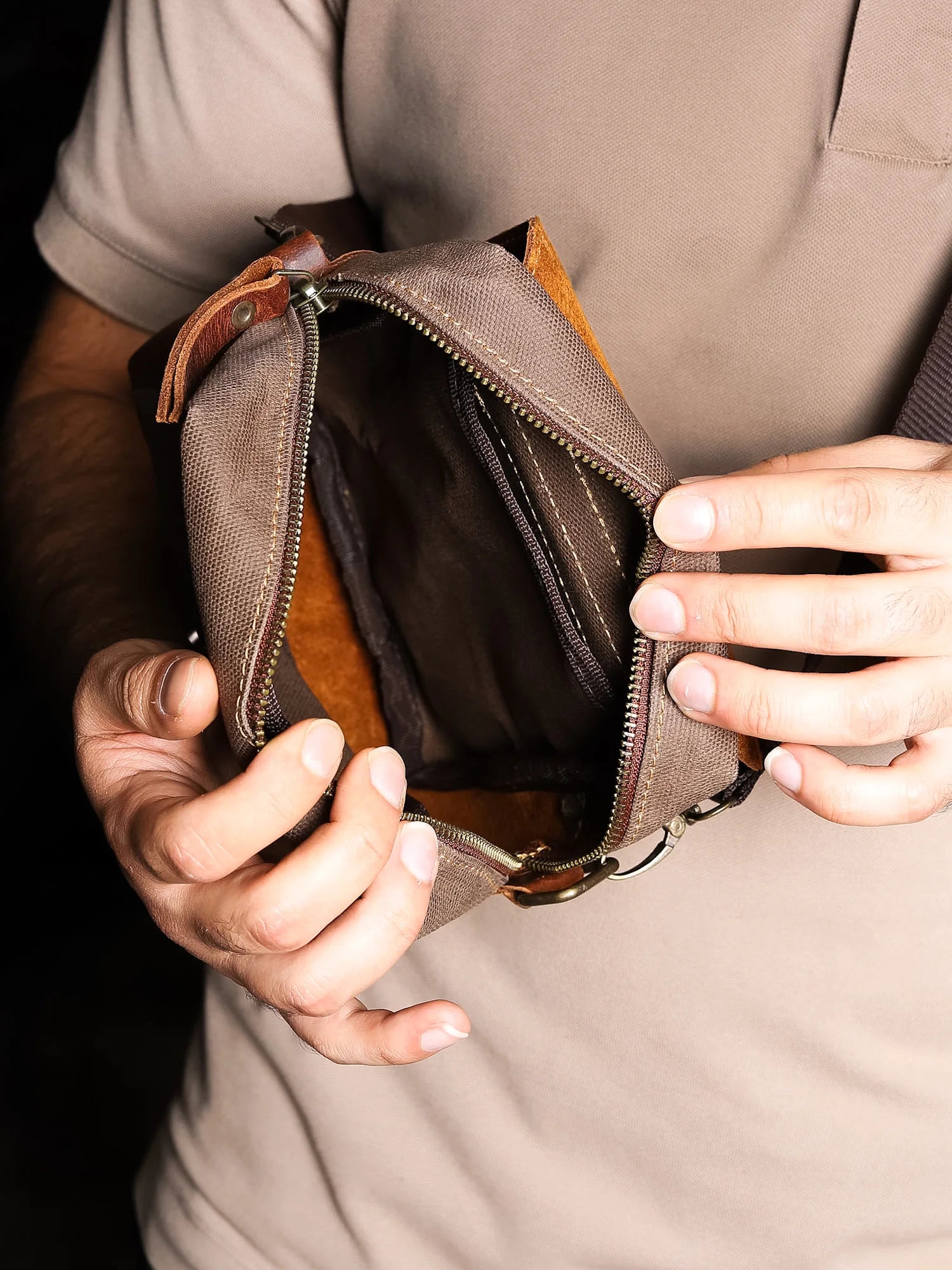 Petra Çapraz Omuz Çantası