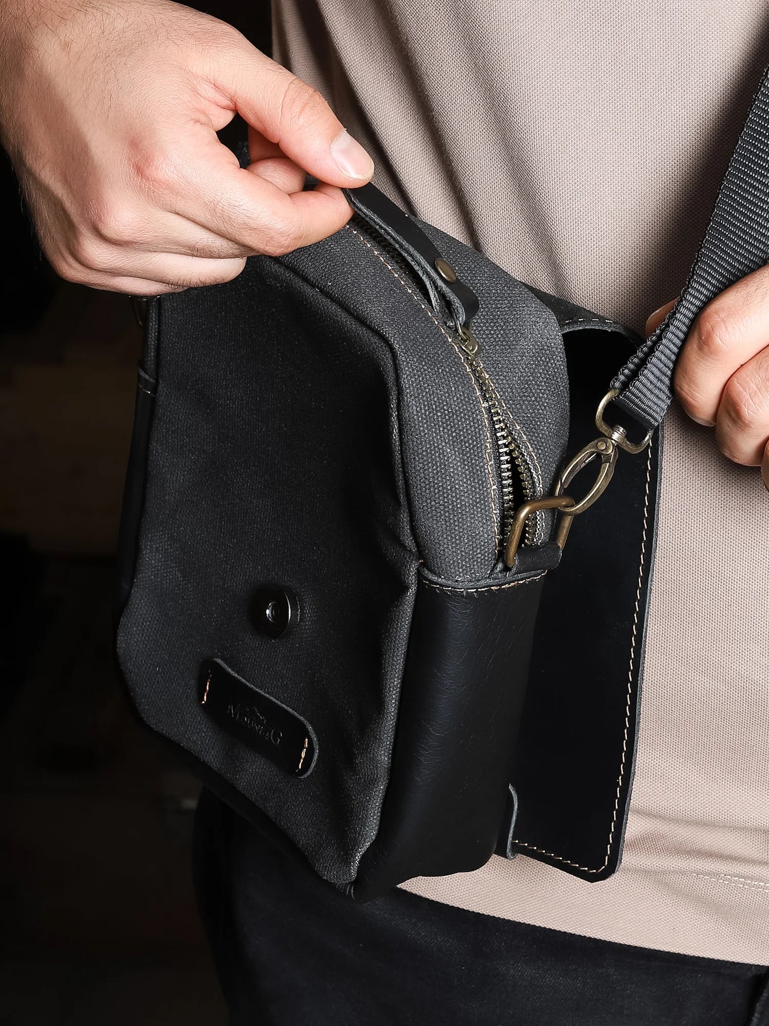 Petra Çapraz Omuz Çantası