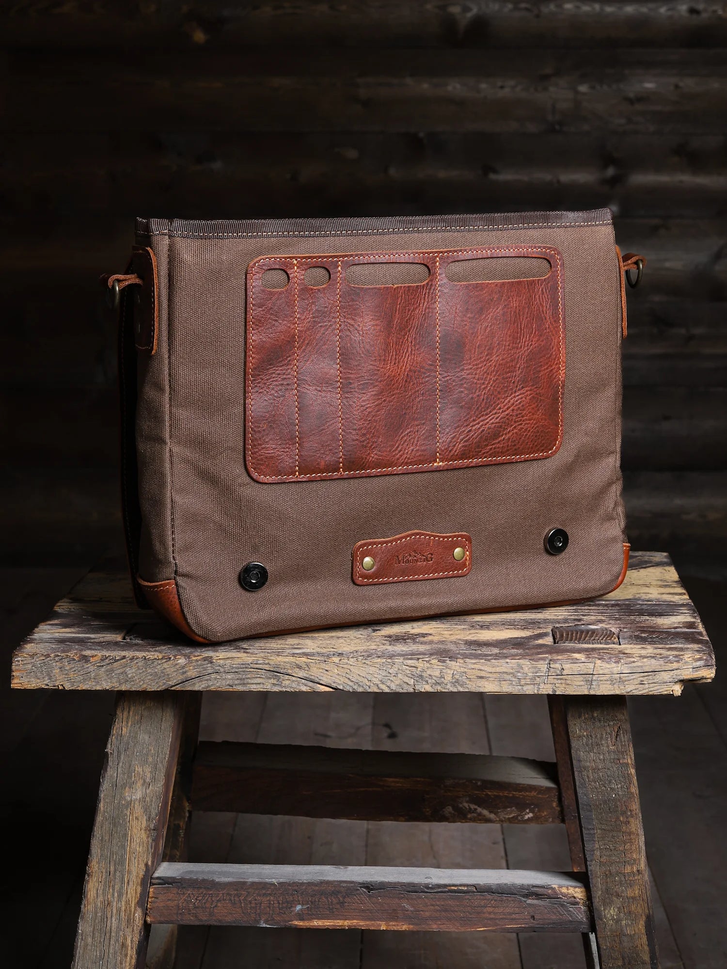 Aspendos Postacı Çantası