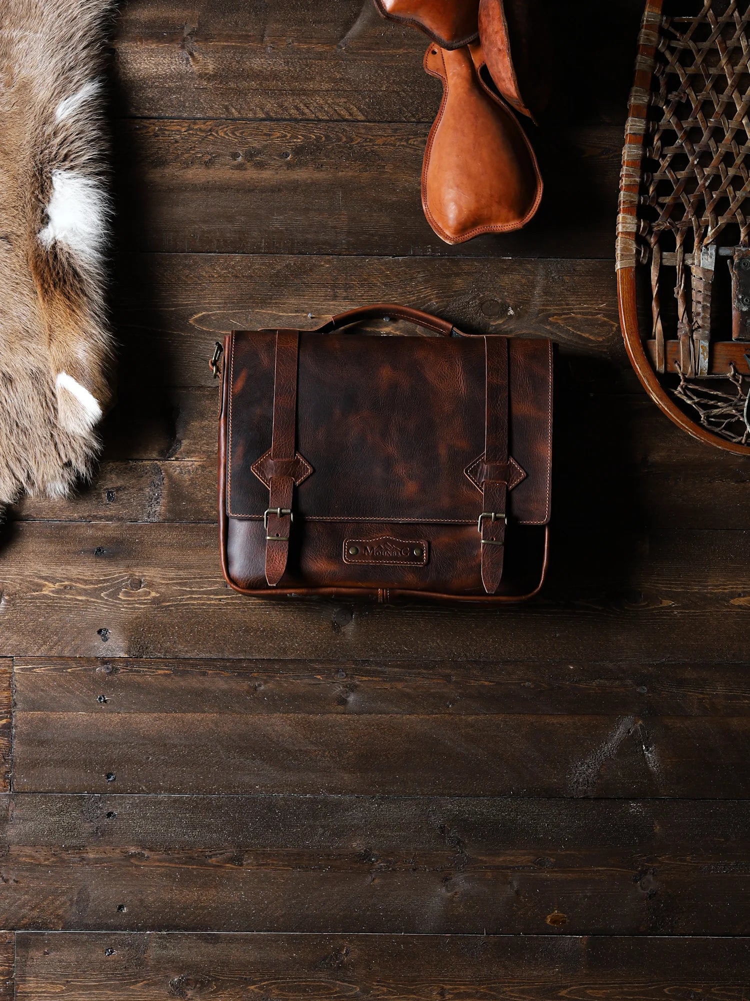 Pergamon Deri Postacı Çantası