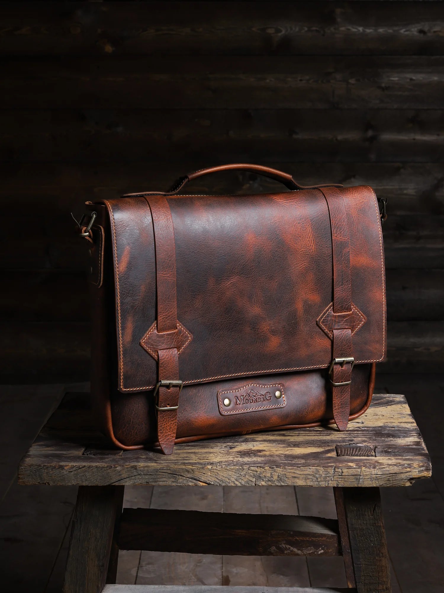 Pergamon Deri Postacı Çantası