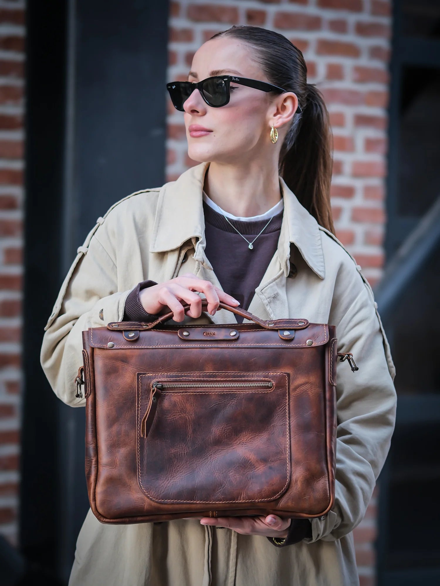 Pergamon Deri Postacı Çantası