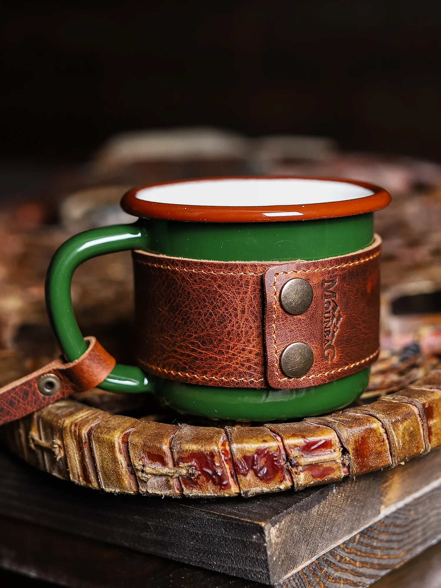 İkili Deri Kaplı Emaye Kupa Bardak Seti