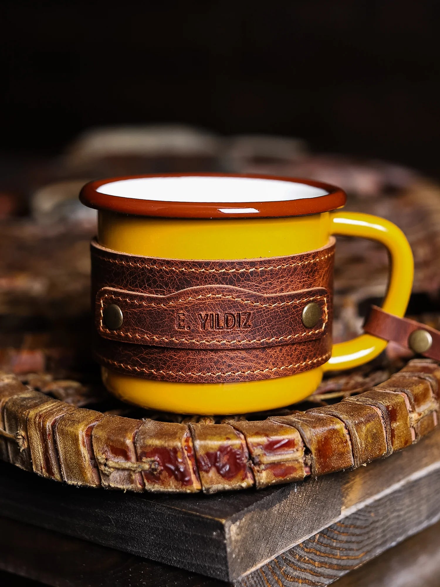 İkili Deri Kaplı Emaye Kupa Bardak Seti