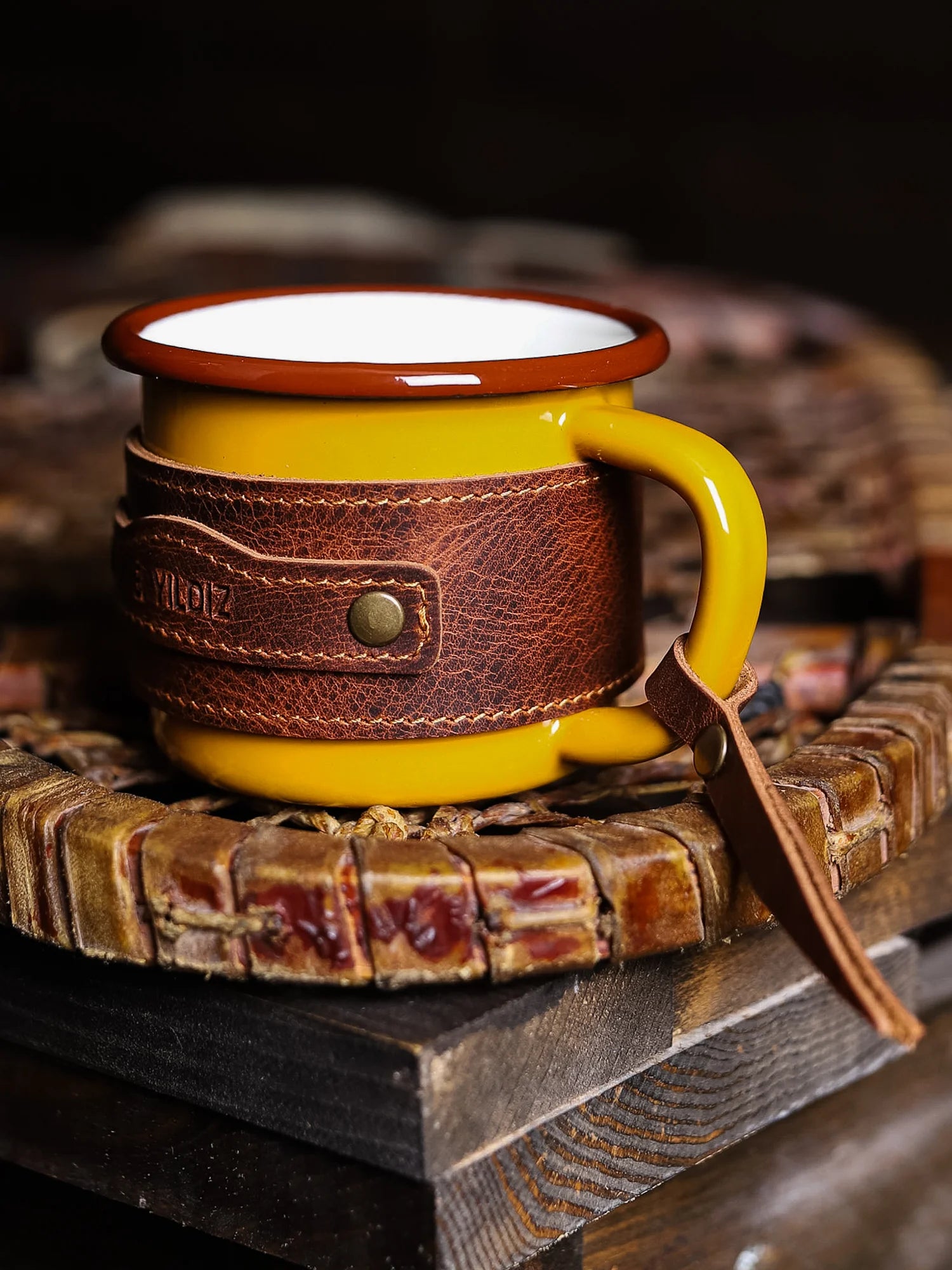 Deri Kaplı Emaye Kupa Bardak & Magnesia Nakit Klipsli Cüzdan Seti