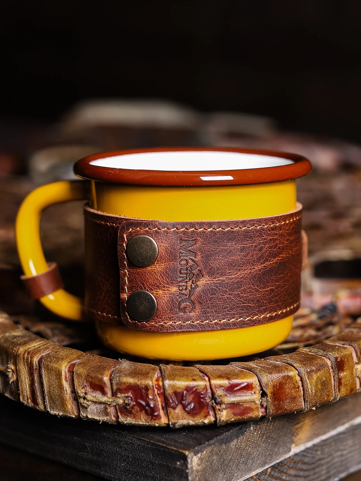 İkili Deri Kaplı Emaye Kupa Bardak Seti