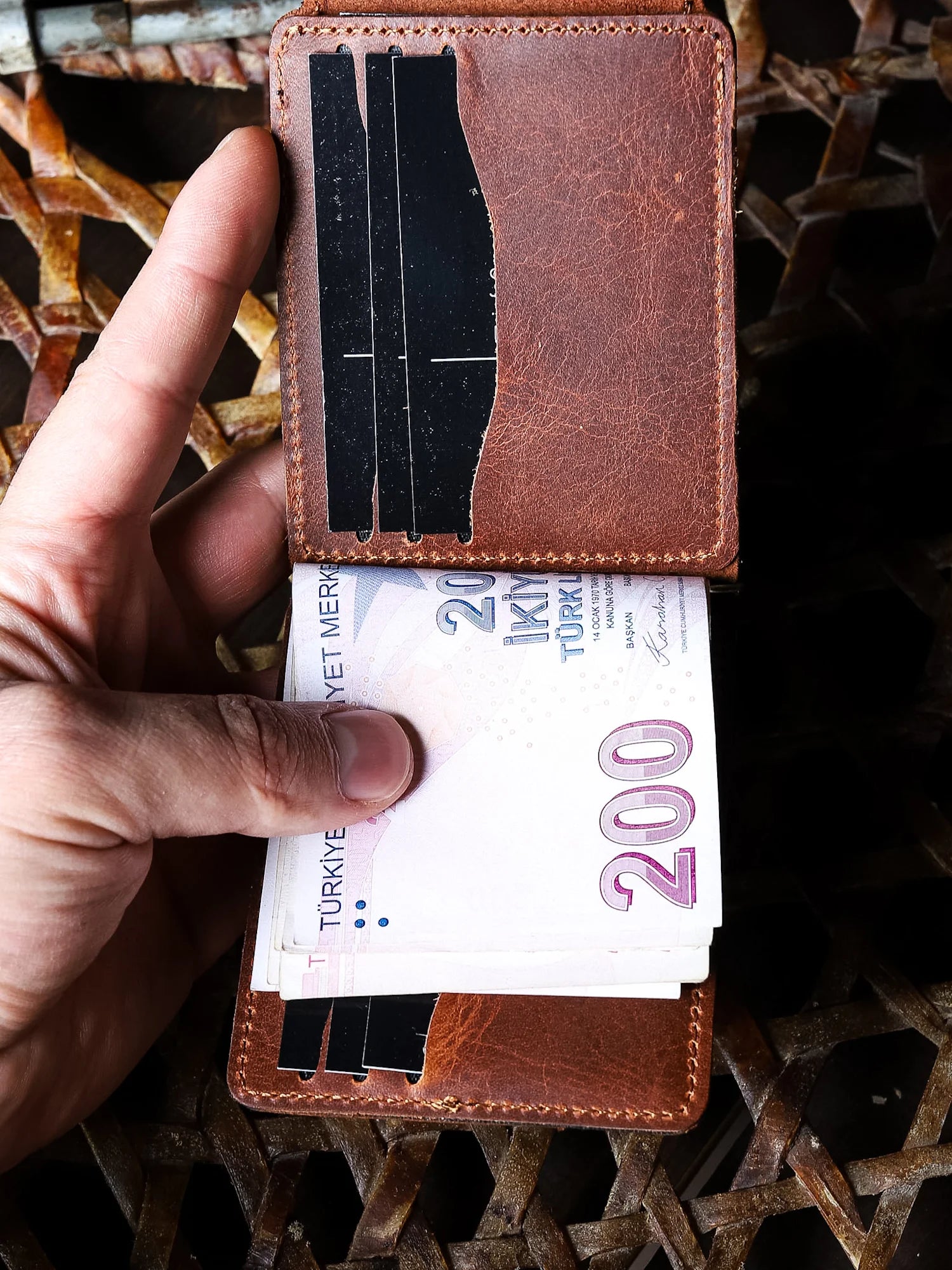 Magnesia Ethnique Nakit Klipsli Deri Cüzdan