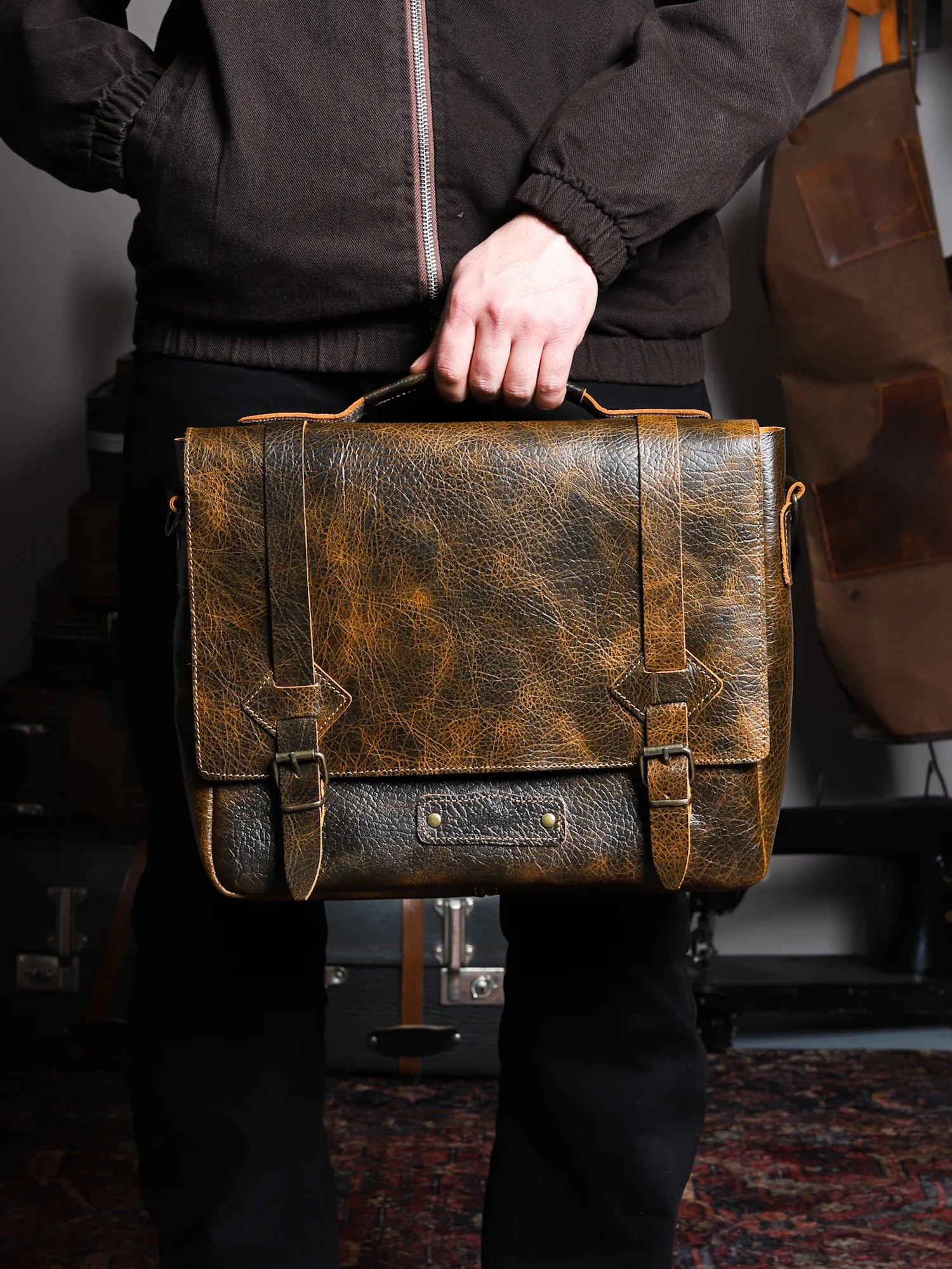 Pergamon Réserve Deri Postacı Çantası