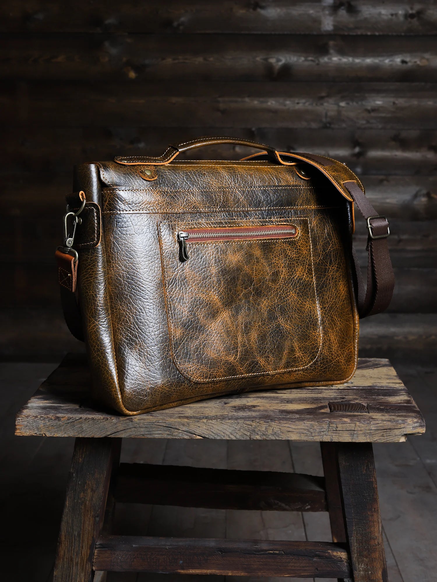 Pergamon Réserve Deri Postacı Çantası