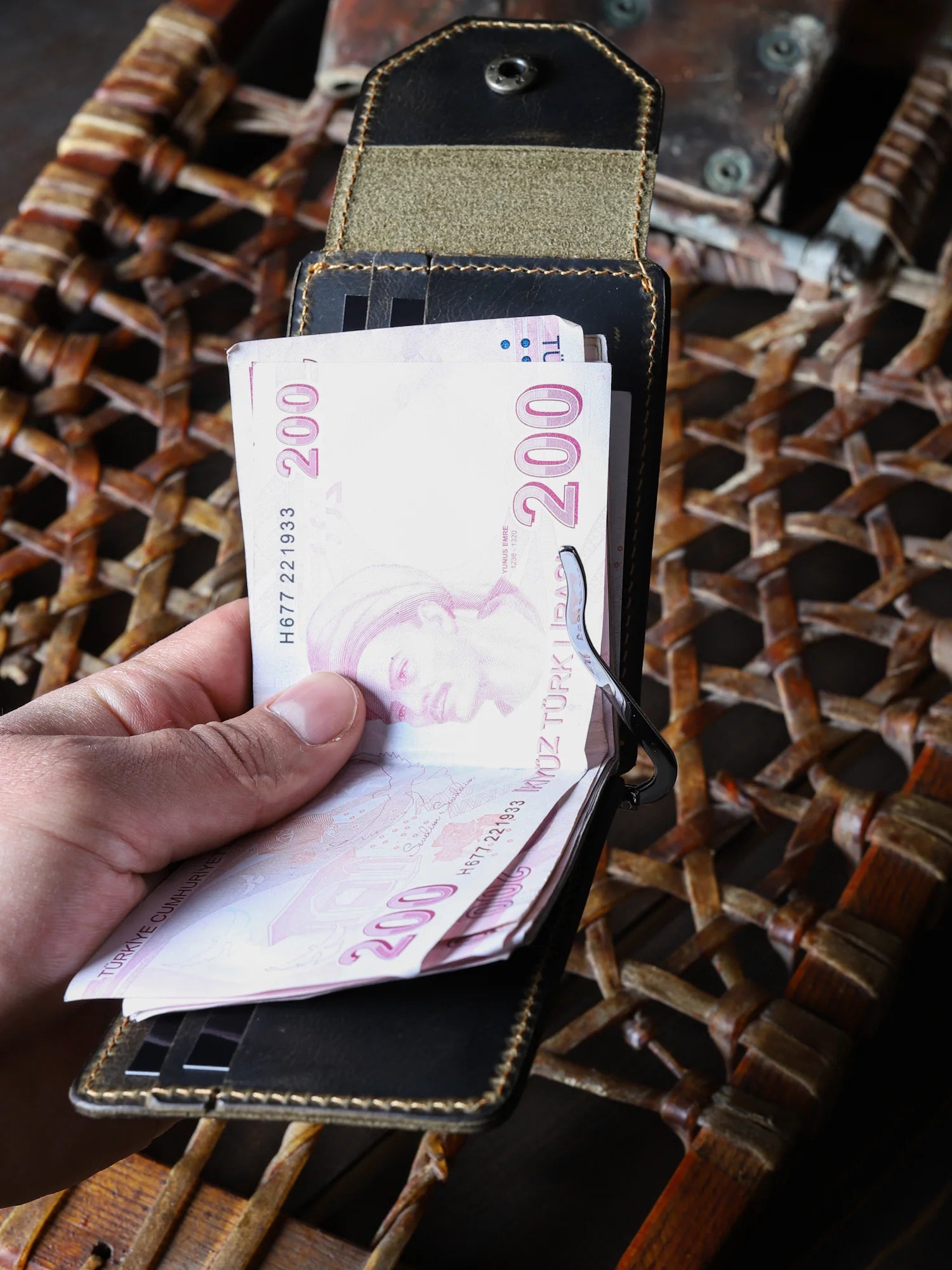 Kastabala Çıtçıtlı Nakit Klipsli Deri Cüzdan
