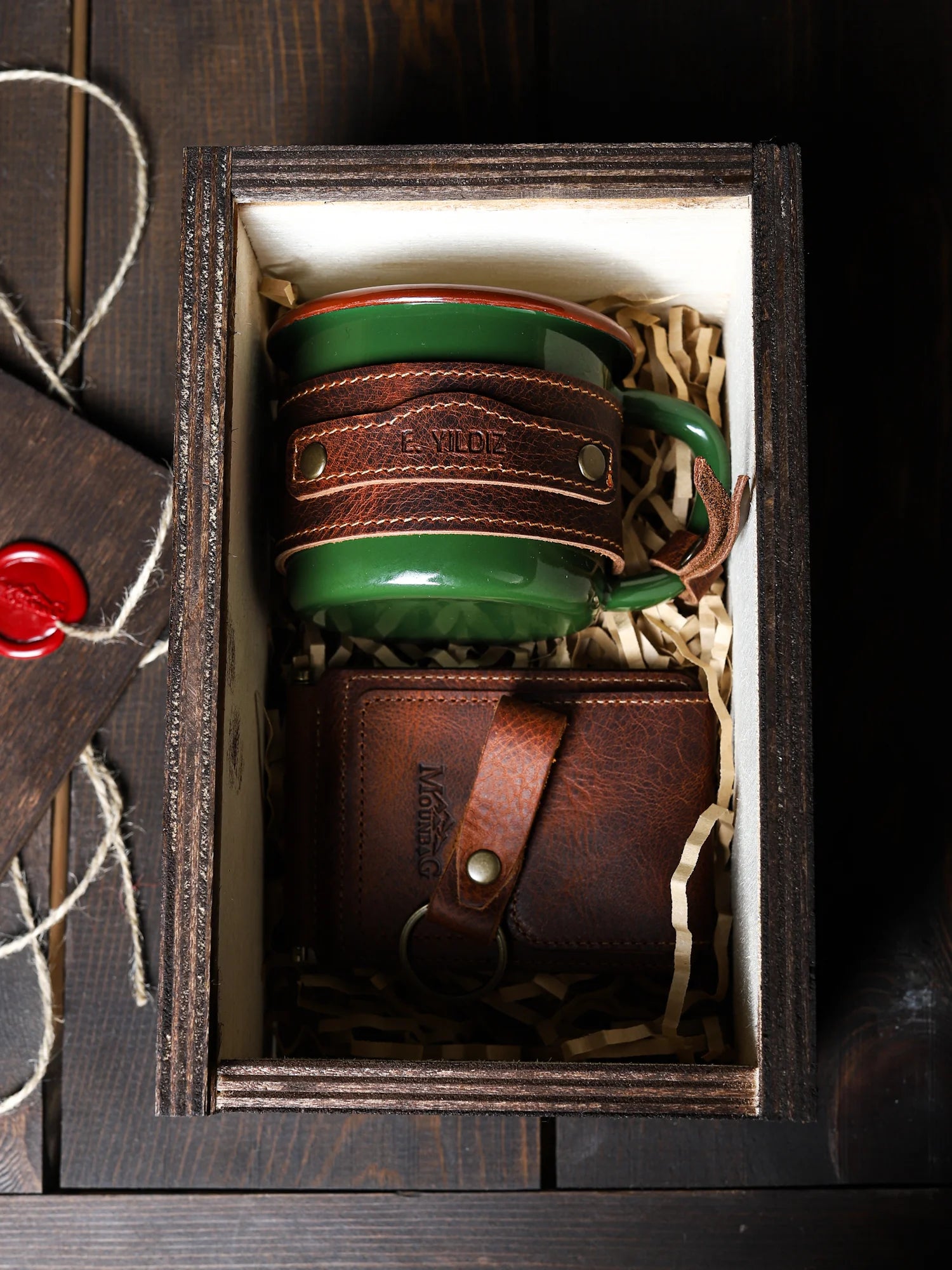 Deri Kaplı Emaye Kupa Bardak & Magnesia Nakit Klipsli Cüzdan Seti