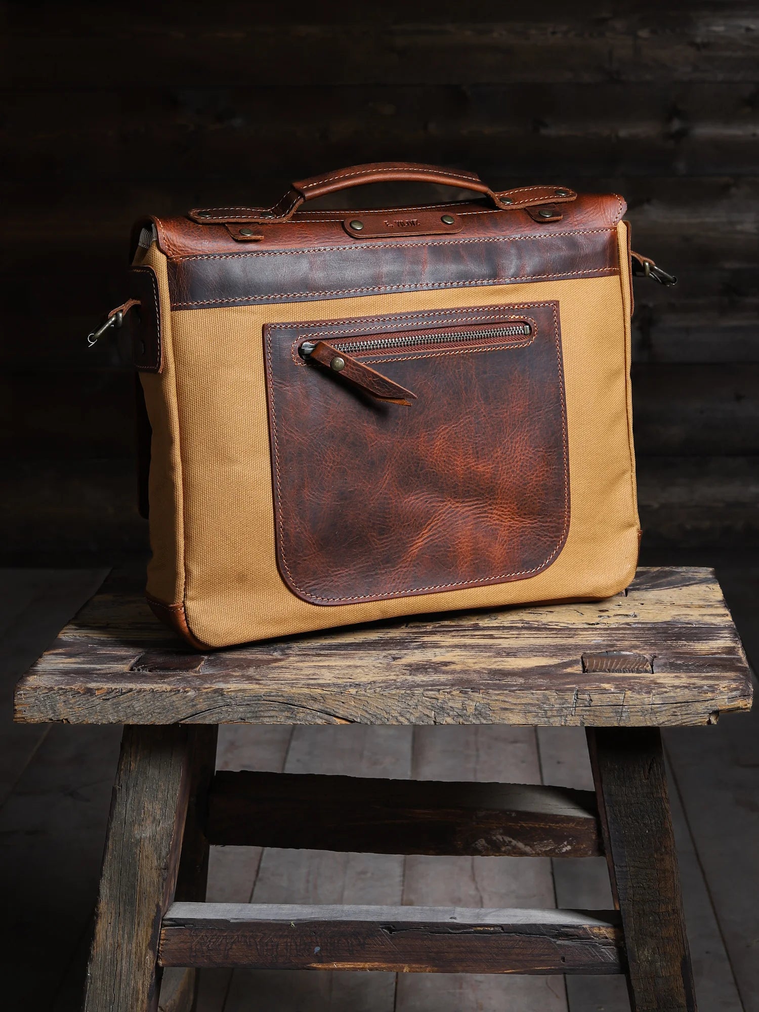 Aspendos El Yapımı Hakiki Deri Mumlu Kanvas Postacı Çantası