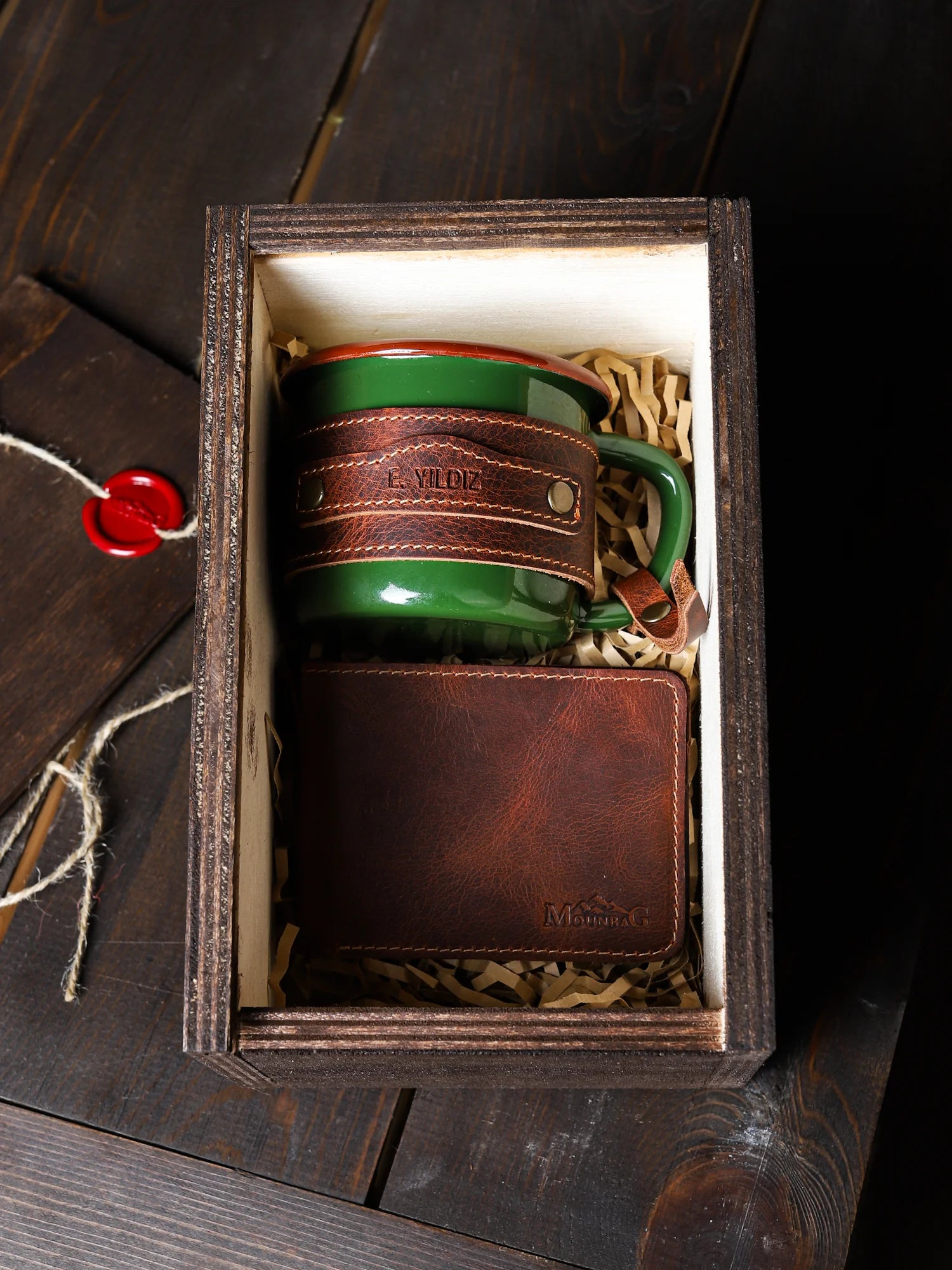 Deri Kaplı Emaye Kupa Bardak & Klasik Cüzdan Seti