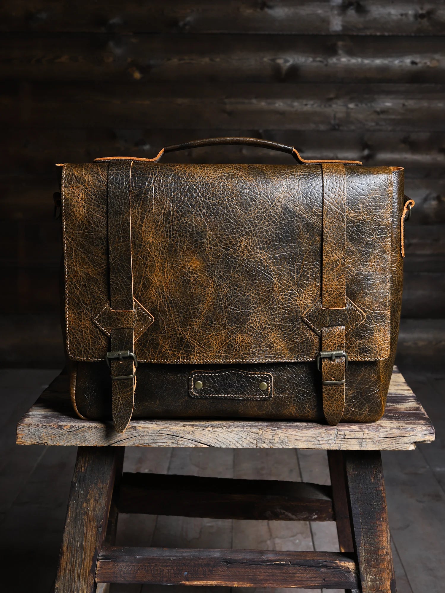 Pergamon Réserve Deri Postacı Çantası