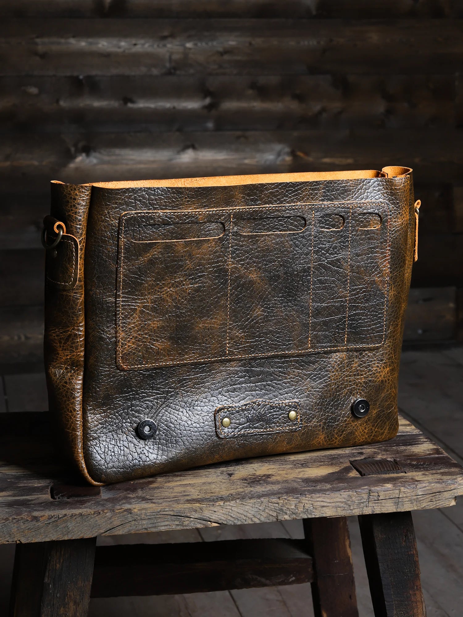 Pergamon Réserve Deri Postacı Çantası