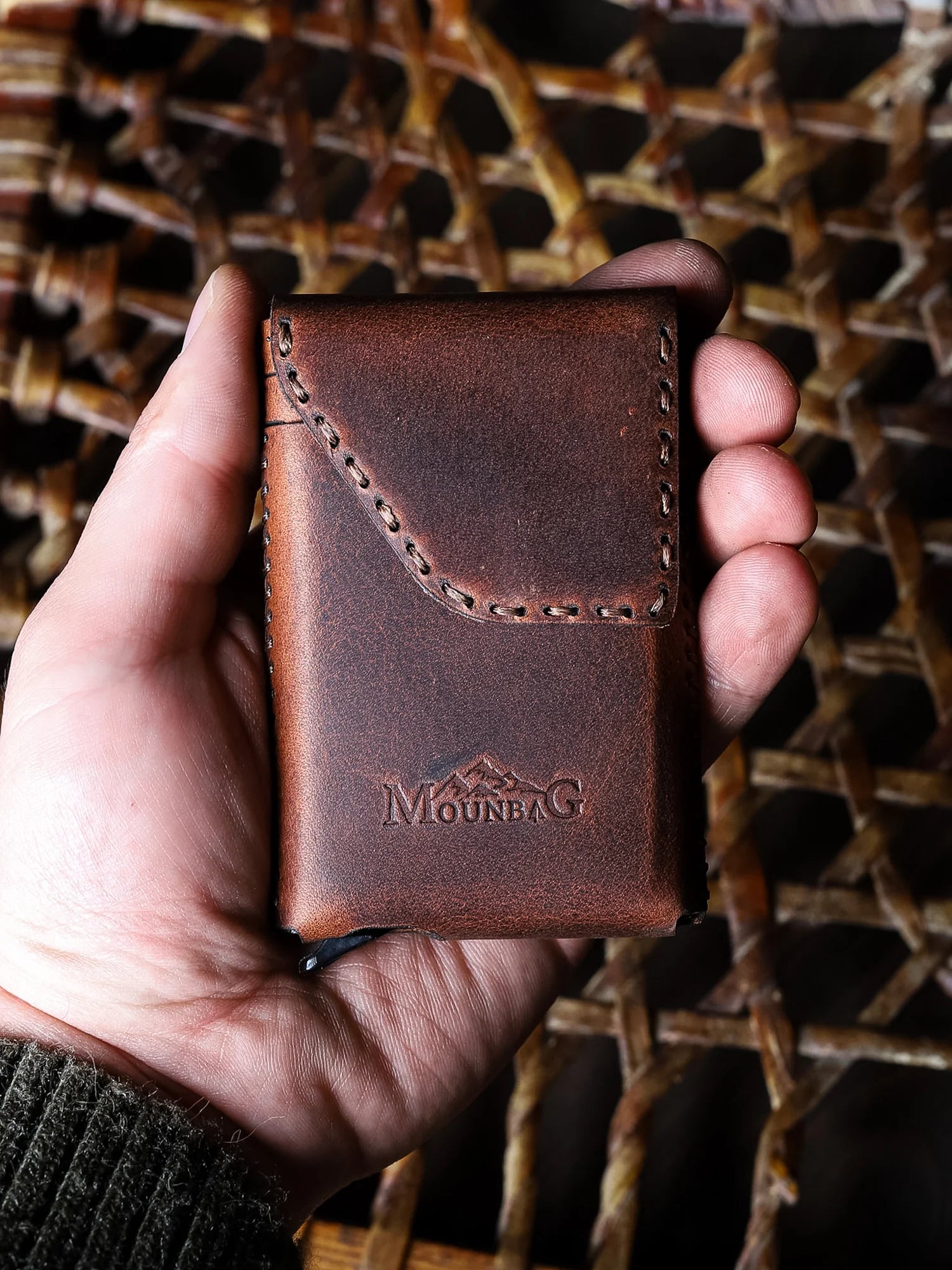 Sardes Mekanizmalı Deri Kartlık