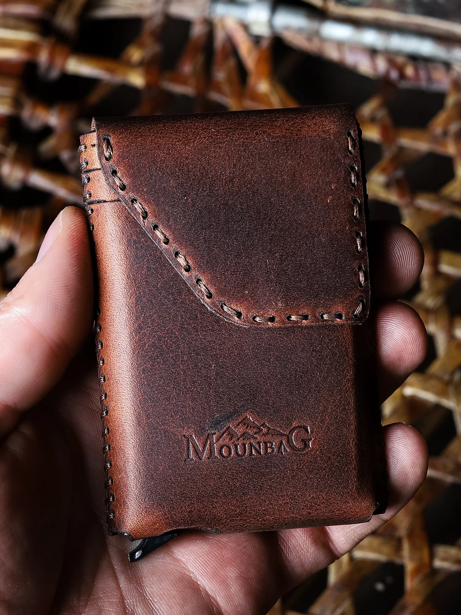 Sardes Mekanizmalı Deri Kartlık