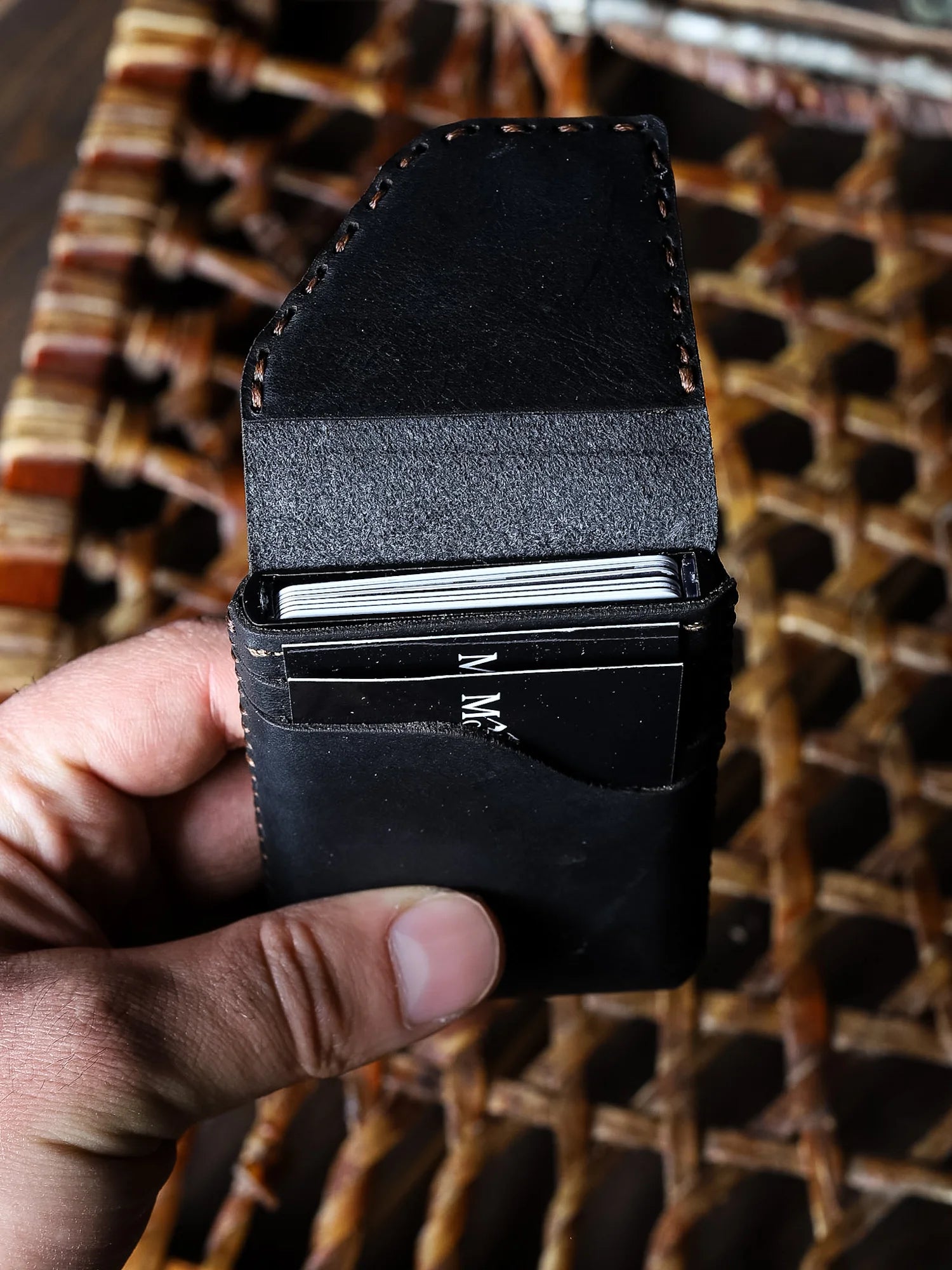 Sardes Mekanizmalı Deri Kartlık